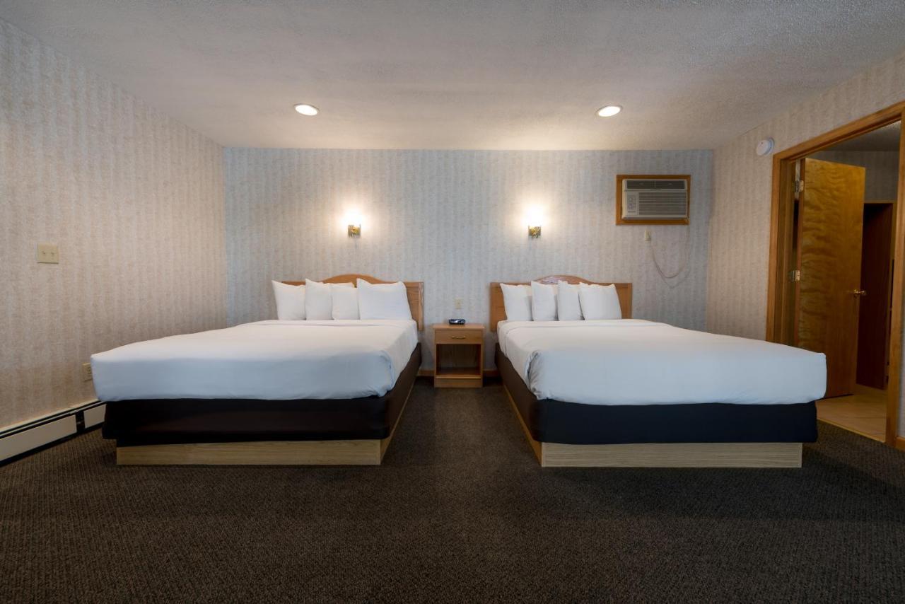 Americas Best Value Inn & Suites Lake George Room photo